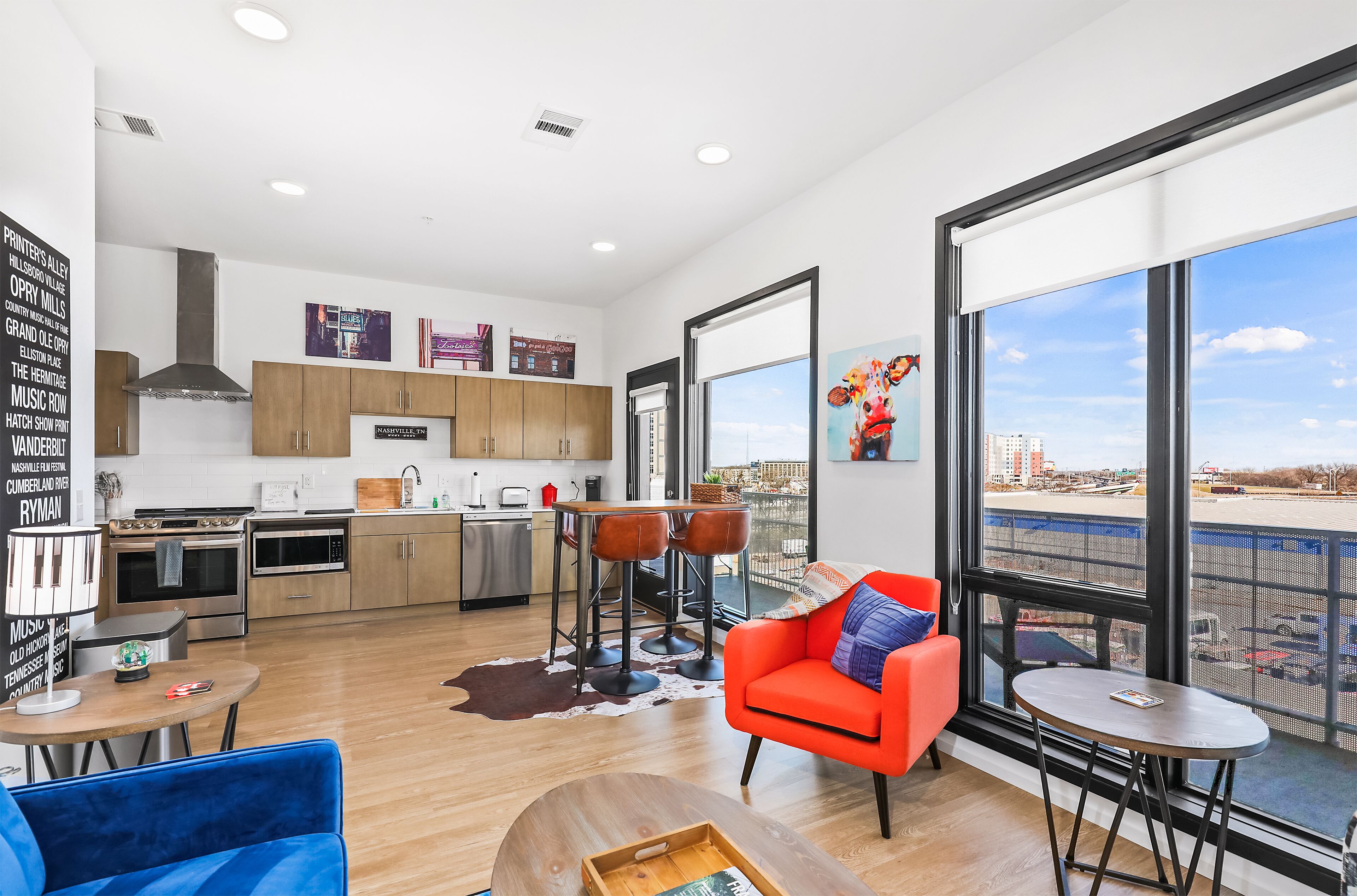 Third-Floor Condo with Free WiFi, Central AC, Washer/Dryer & Shared Pool