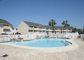 Udendørs pool, opvarmet pool