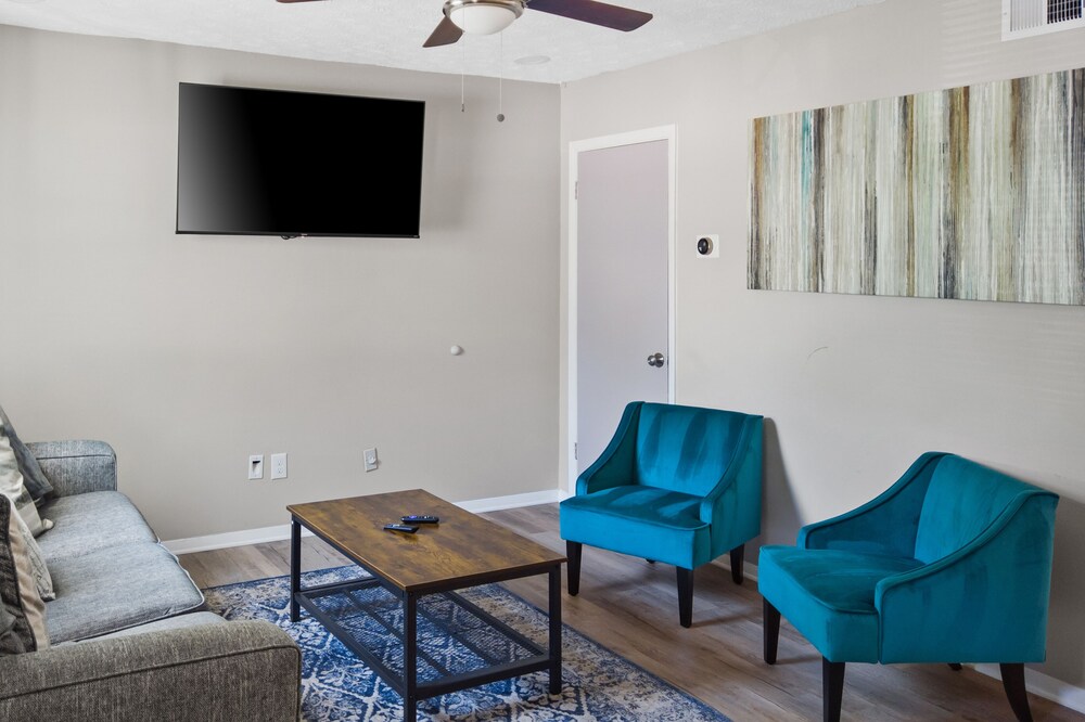 2 Bedroom Townhouse Fire Pit - BBQ - Fun Relax