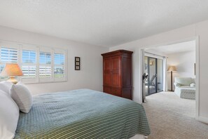 2 bedrooms, desk, iron/ironing board, free WiFi