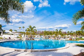 A heated pool - Lake & Pool View Golf Retreat | Family-Friendly | Saddlebrook Resort Amenities (Wesley Chapel)