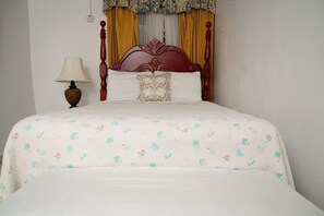 4 bedrooms, in-room safe, iron/ironing board, free WiFi