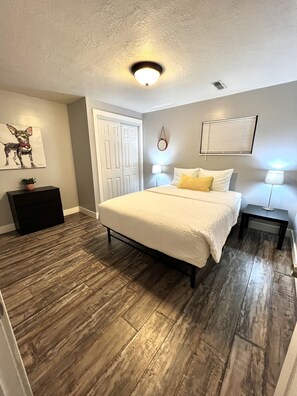 5 chambres, fer et planche à repasser, Wi-Fi, literie fournie