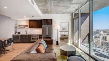 電視、乒乓球設施