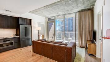 電視、乒乓球設施