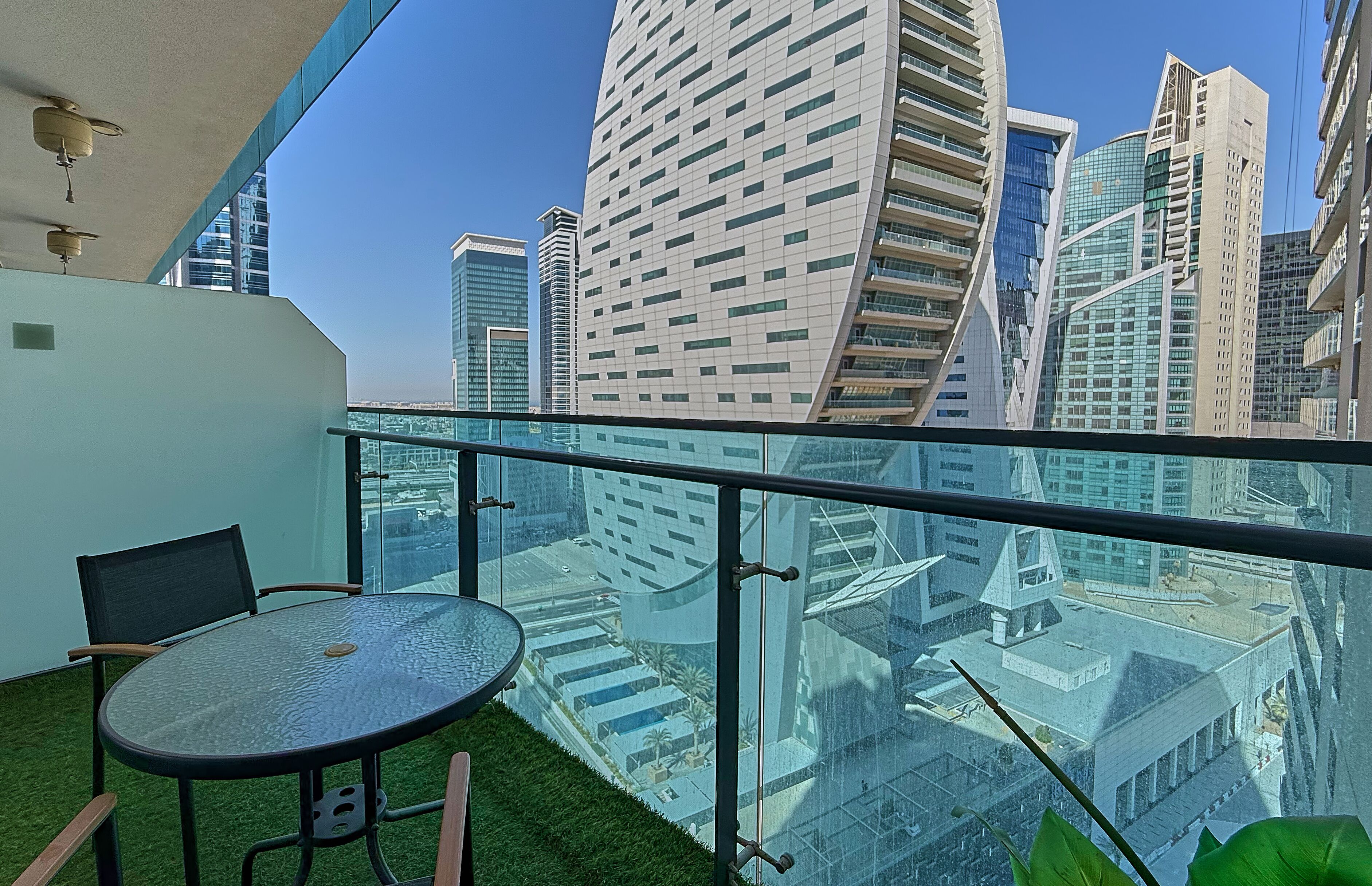 Deluxe Studio | Balcony