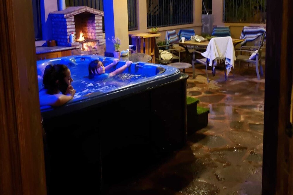Mexican house! Relaxing with Jacuzzi 3 minutes from the beach
