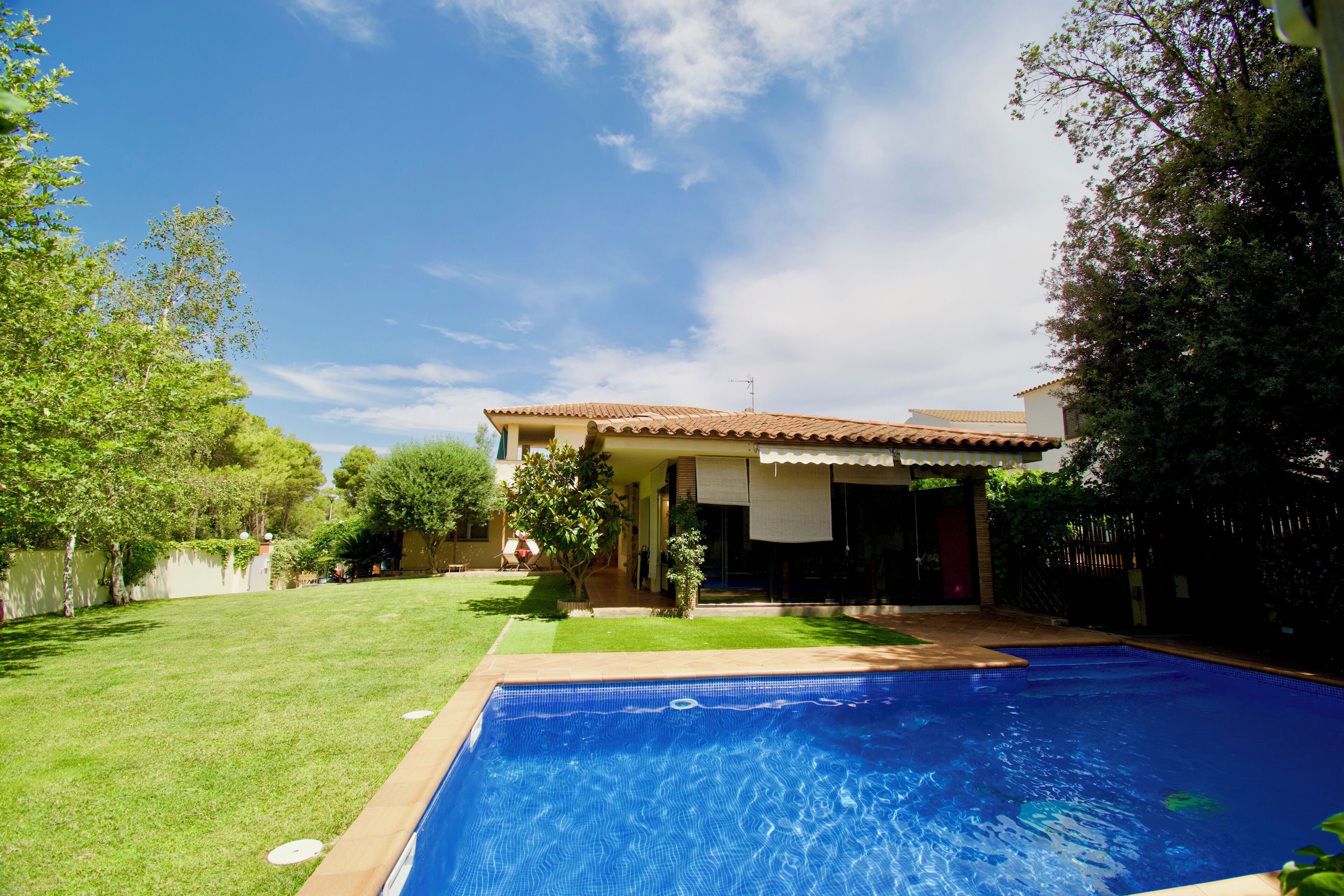 Magnificent Villa with private pool 5 minutes from the beach