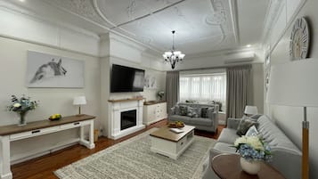 Smart TV, fireplace, video games