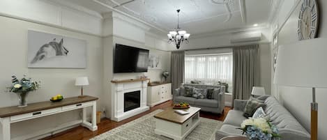 Smart TV, fireplace, video games