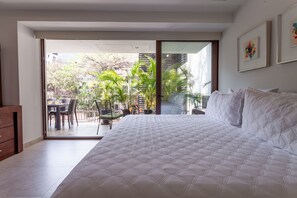 2 bedrooms, iron/ironing board, Internet, bed sheets