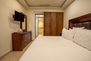 2 habitaciones, tabla de planchar con plancha, internet y ropa de cama 