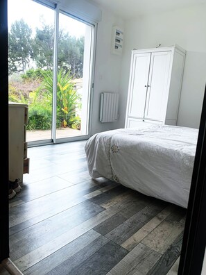 4 habitaciones, escritorio y wifi gratis