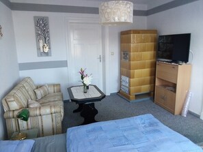 Unclassified image, 4 of 13, button