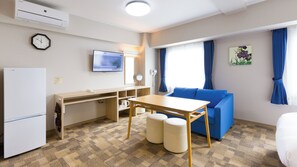 Individuelt dekorert, skrivebord, wi-fi (inkludert) og sengetøy