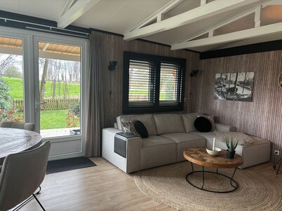 Attractive Beach Bungalow 34 on the IJsselmeer