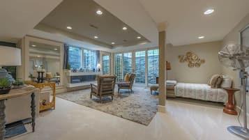 7 quartos, escrivaninha, ferros/tábuas de passar roupa, Wi-Fi