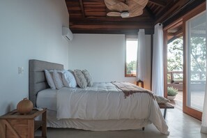 4 quartos, escrivaninha, Wi-Fi, roupa de cama