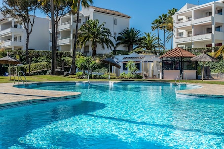 Pool. 2-Bed Apartment in Miraflores with Pool, Terrace, Garden & Wi-Fi