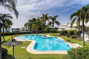 Pool - Holiday Home 'Ground floor Apartment NA' with Pool, Garden & Wi-Fi (Marbella)