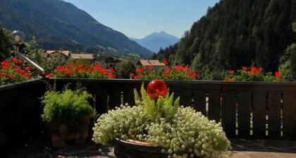 Ferienwohnung 'Residenz Pichler 4' mit Bergblick, Balkon & WLAN