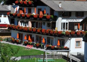 Exterior - Apartment 'Residence Pichler 5' with Mountain View, Balcony & Wi-Fi (San Leonardo In Passiria)