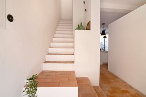 Interior - Villa Casa Loulé with Balcony, Terrace & Wi-Fi (Loulé)