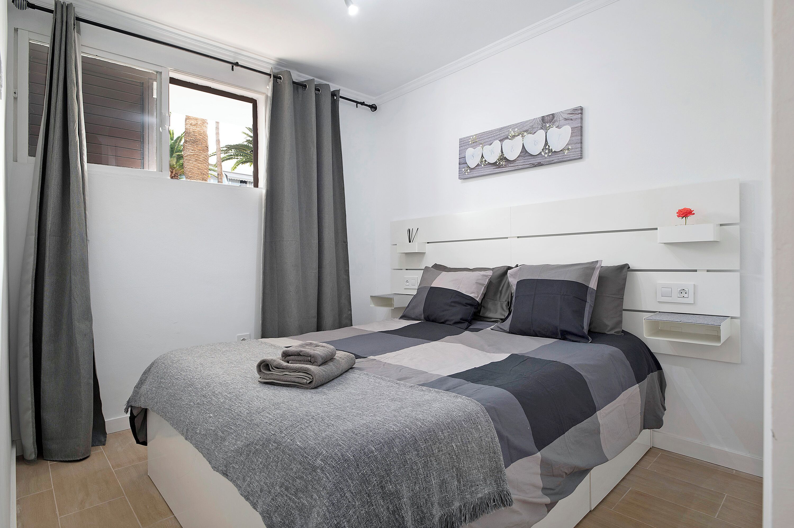 1 dormitorio, tabla de planchar con plancha, wifi gratis y ropa de cama