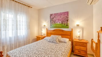3 bedrooms, free WiFi, bed sheets