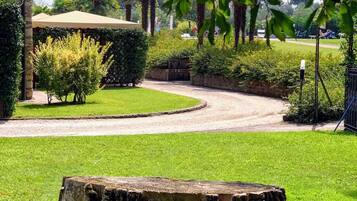 Enceinte de lâhĂ©bergement