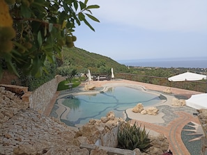 Seasonal outdoor pool, pool umbrellas, pool loungers - Il corbezzolo Tropea residence (Ricadi)