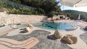 Seasonal outdoor pool, pool umbrellas, pool loungers - Il corbezzolo Tropea residence (Ricadi)