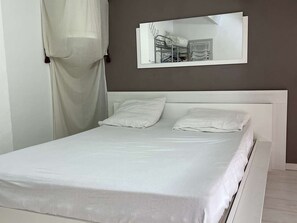 2 bedrooms