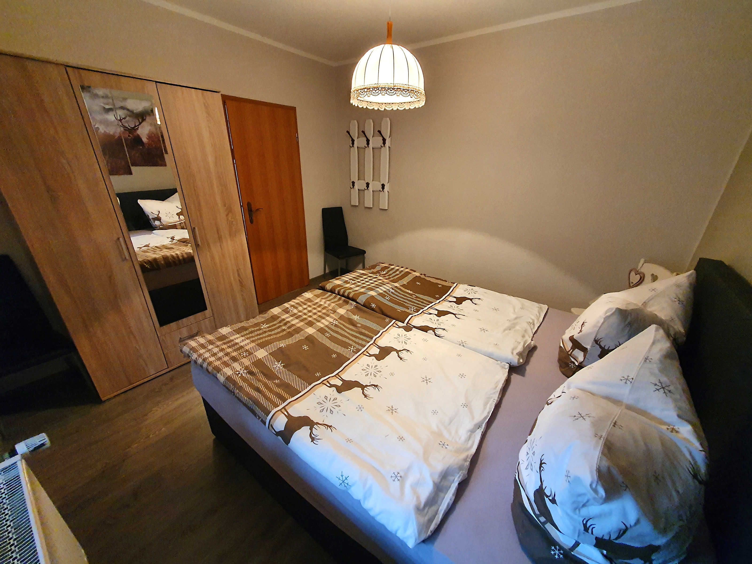 2 bedrooms, travel cot, WiFi