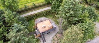 The Fox Den - Woodland Container Accommodation