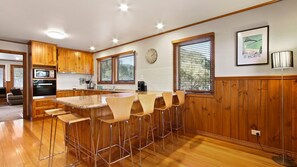 Micro-ondes, plaque de cuisson