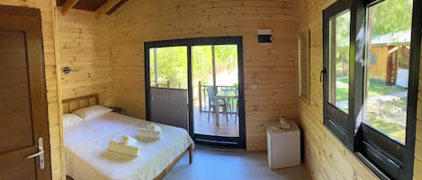 Luxury Triple Room, Mountain View | Egyptian cotton sheets, premium bedding, minibar, individually decorated