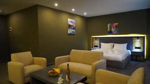 Junior Suite | Cadar kapas Mesir, peralatan tempat tidur premium, gebar bulu kapas 