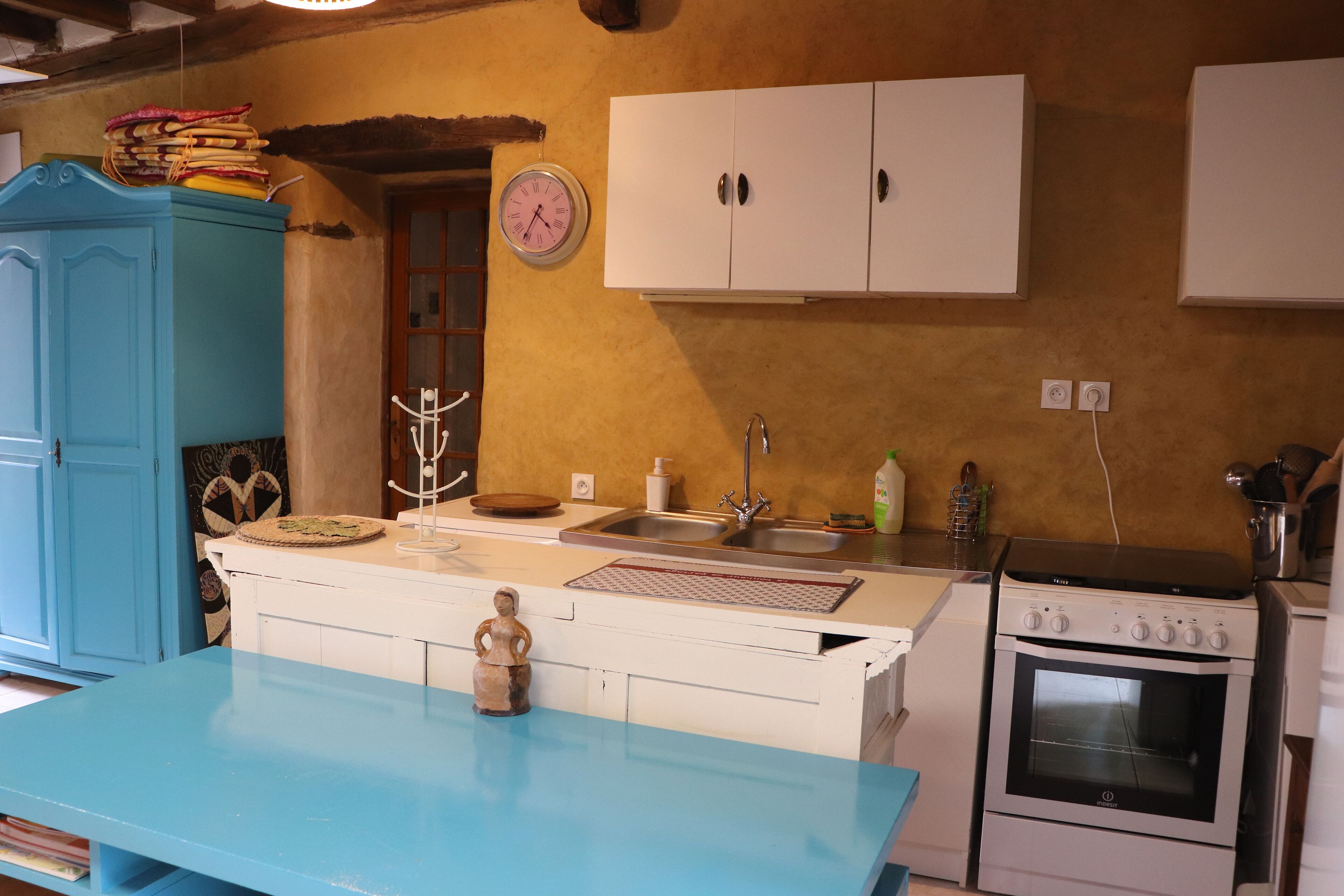 Charm and Nature - Bedroom in a mud house in the Pays de Brocéliande