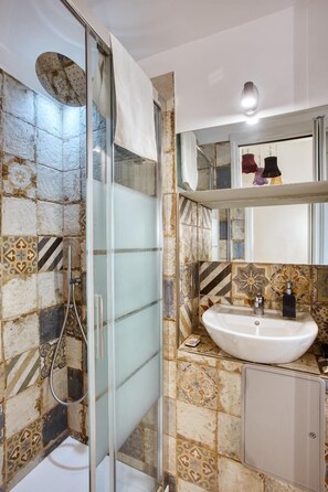 Asciugacapelli, carta igienica