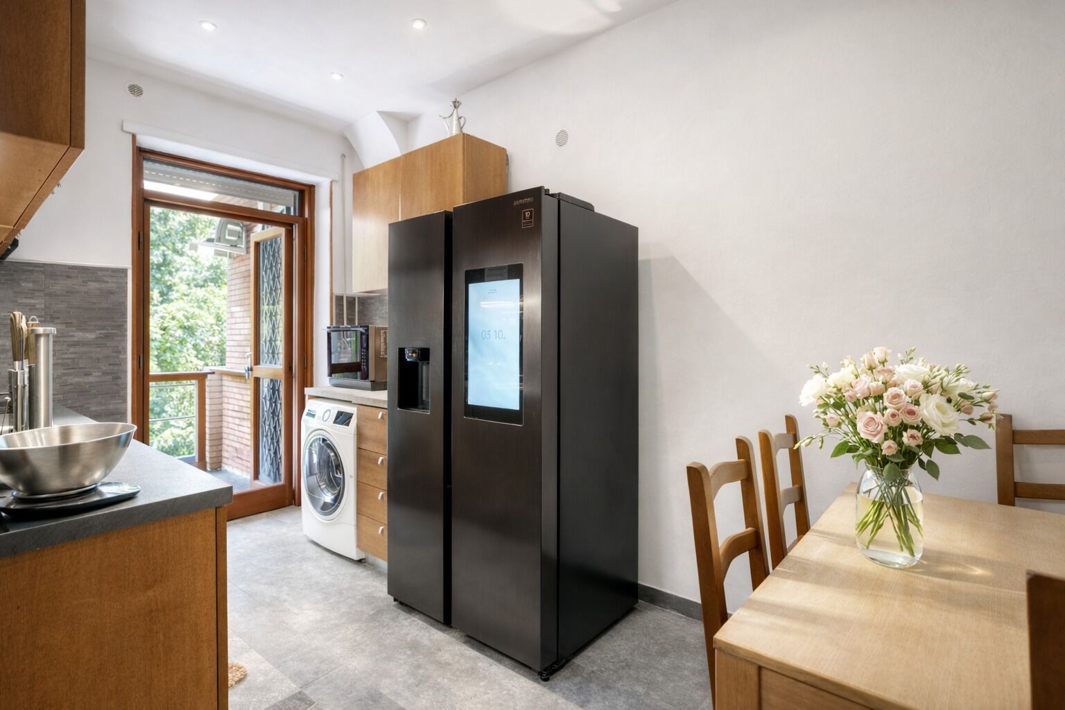 Micro-ondes, four, plaque de cuisson, lave-vaisselle