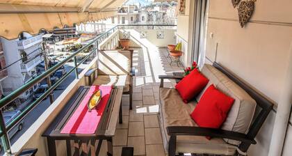 Grand Meteora Central Luxury Apartment