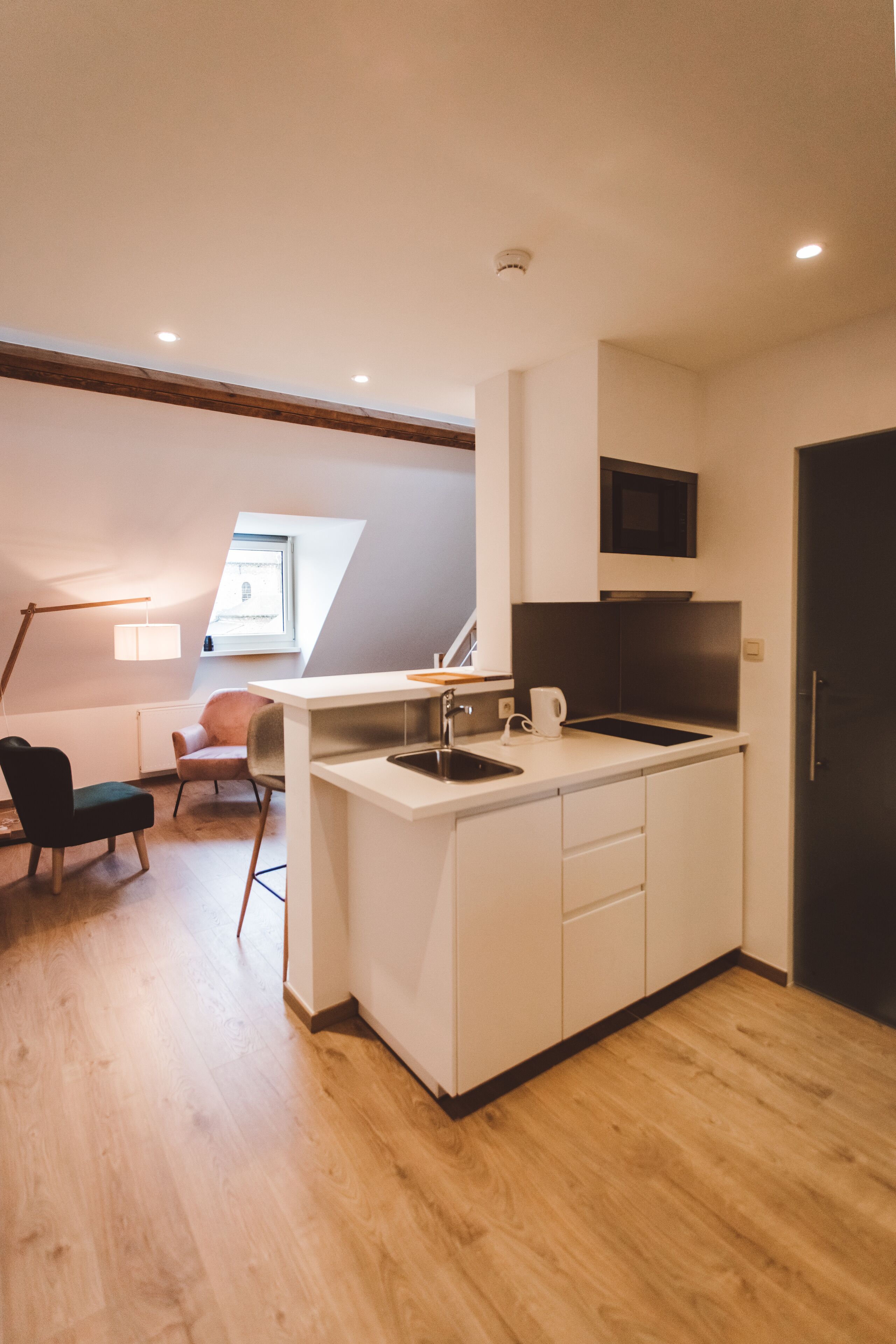 305. Charming renovated luxury studio. 305. City Center Aparthotel