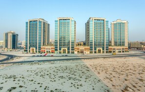 Exterior - bnbme | La Fontana | 1 BDR (Dubai)