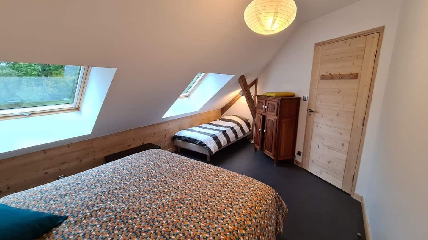 Gite old farmhouse Baujue 4/10 people heart of the village