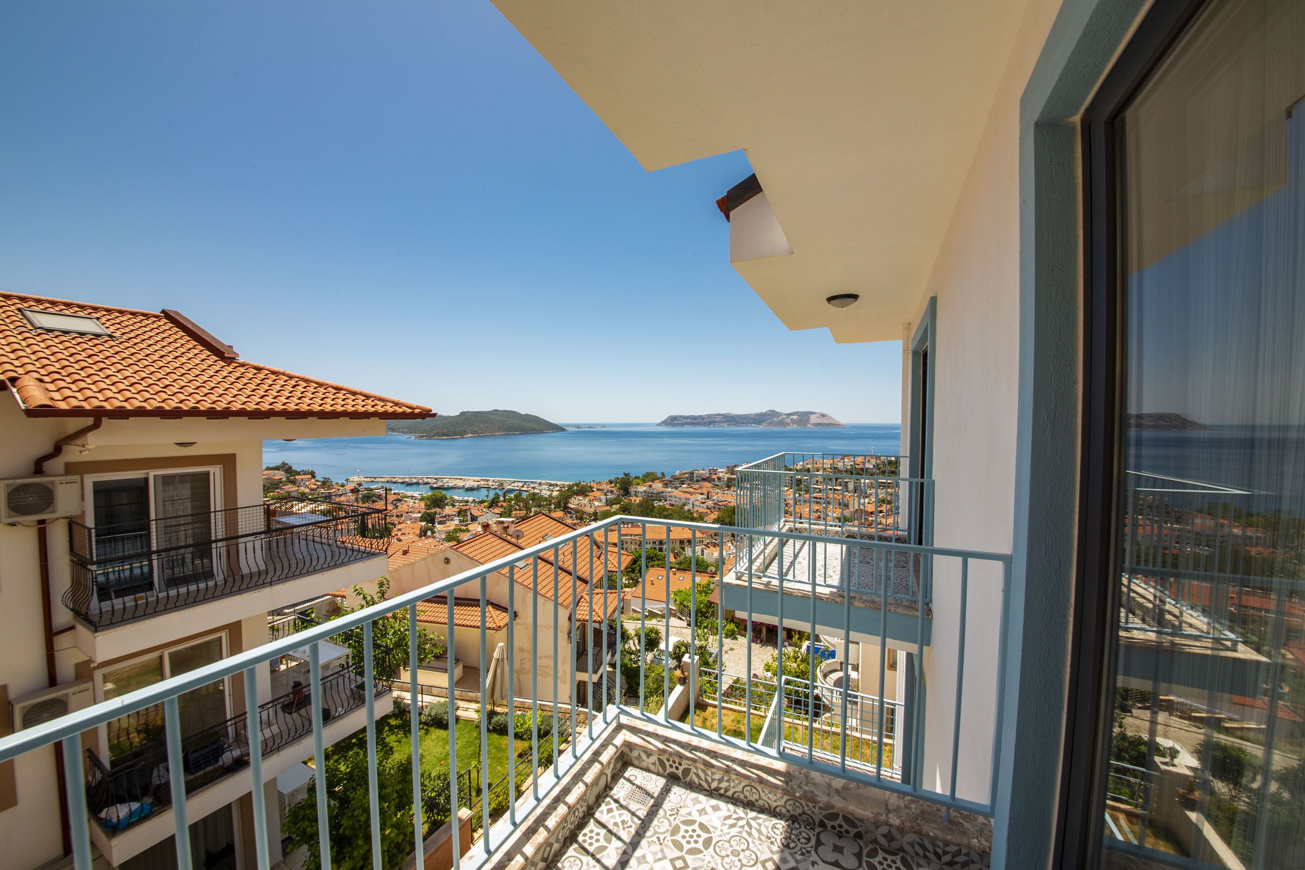 Senior Apartment | Terrace/patio