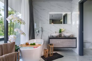 Bathtub - Villa Dolina (Istria - Šivati) (Šivati)