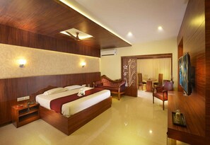 Egyptian cotton sheets, premium bedding, free WiFi, bed sheets
