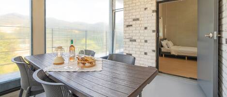 Basic Room, 2 Bedrooms (Bdong) | 1 bedroom, free WiFi