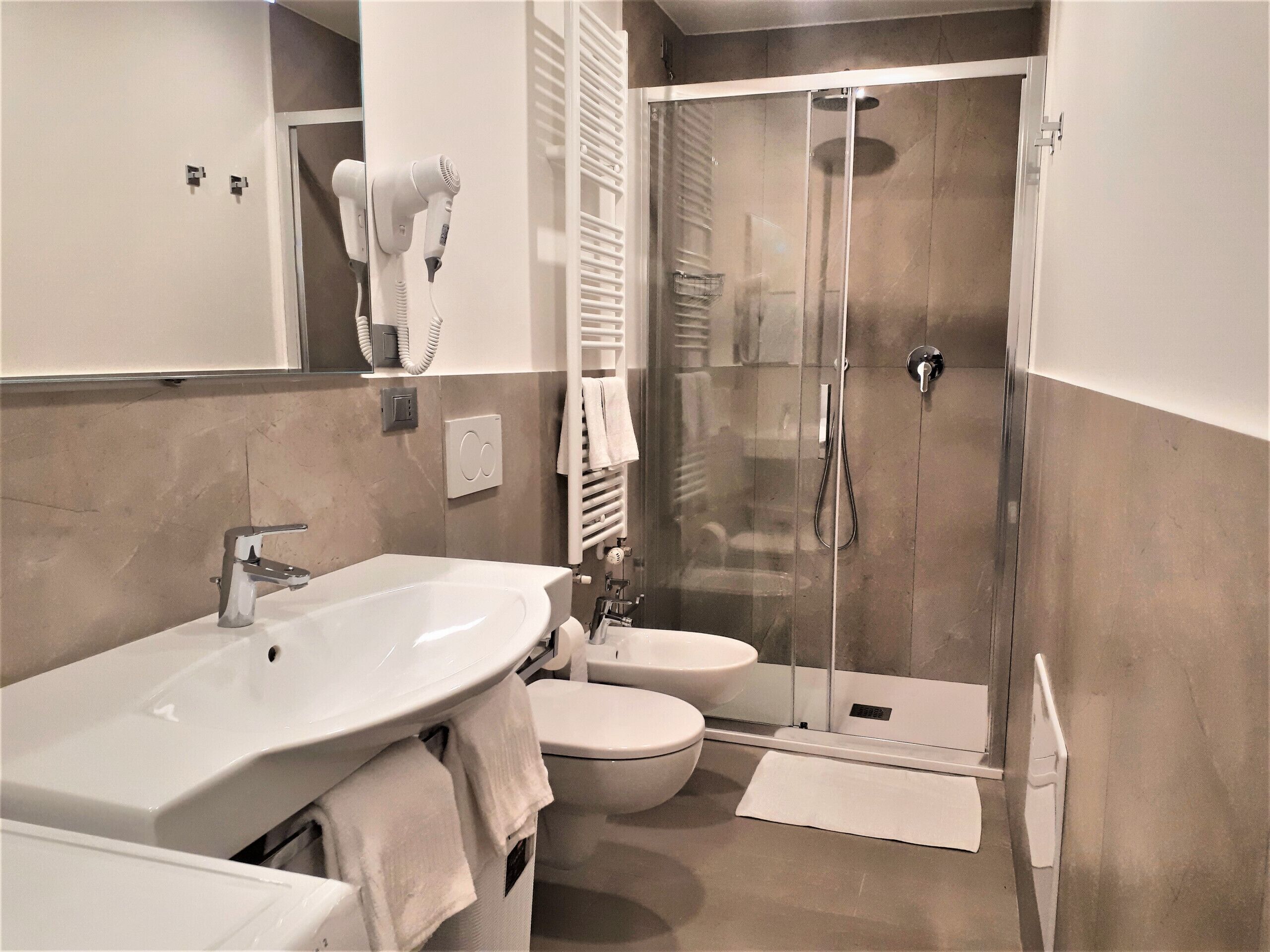 Smart Apartment Maggiore - Affitti Brevi Italia